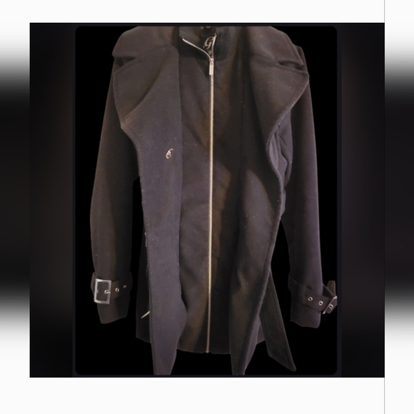 'Guess' Coat. - Picture 3 of 4